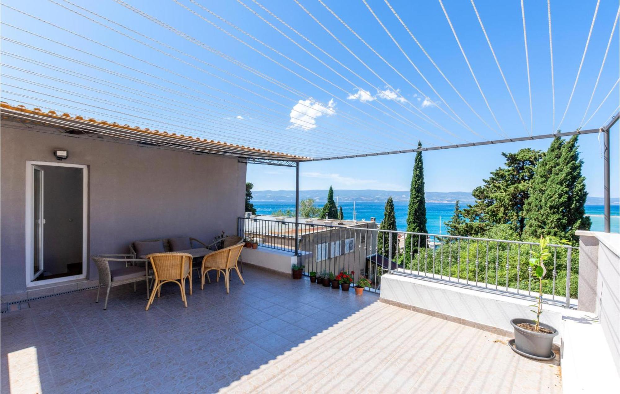 Gorgeous Apartment In Omis With Kitchen Экстерьер фото